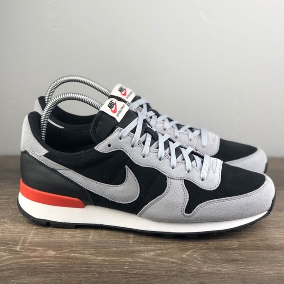 nike id internationalist